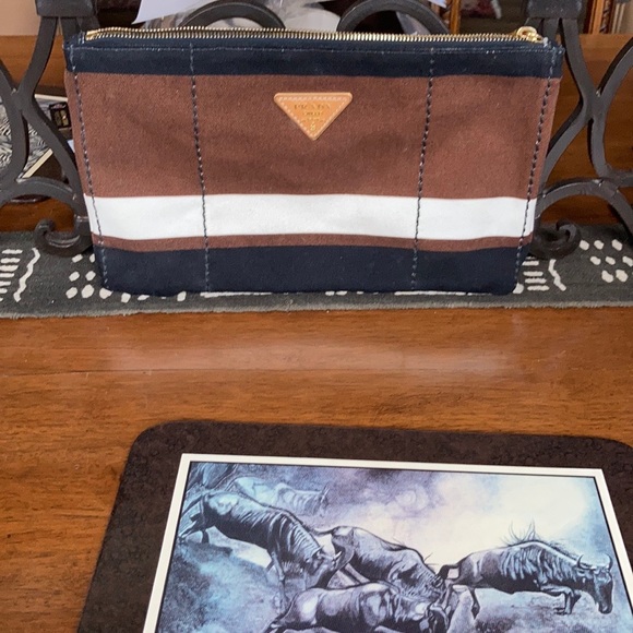 Prada Handbags - Stunning Prada clutch